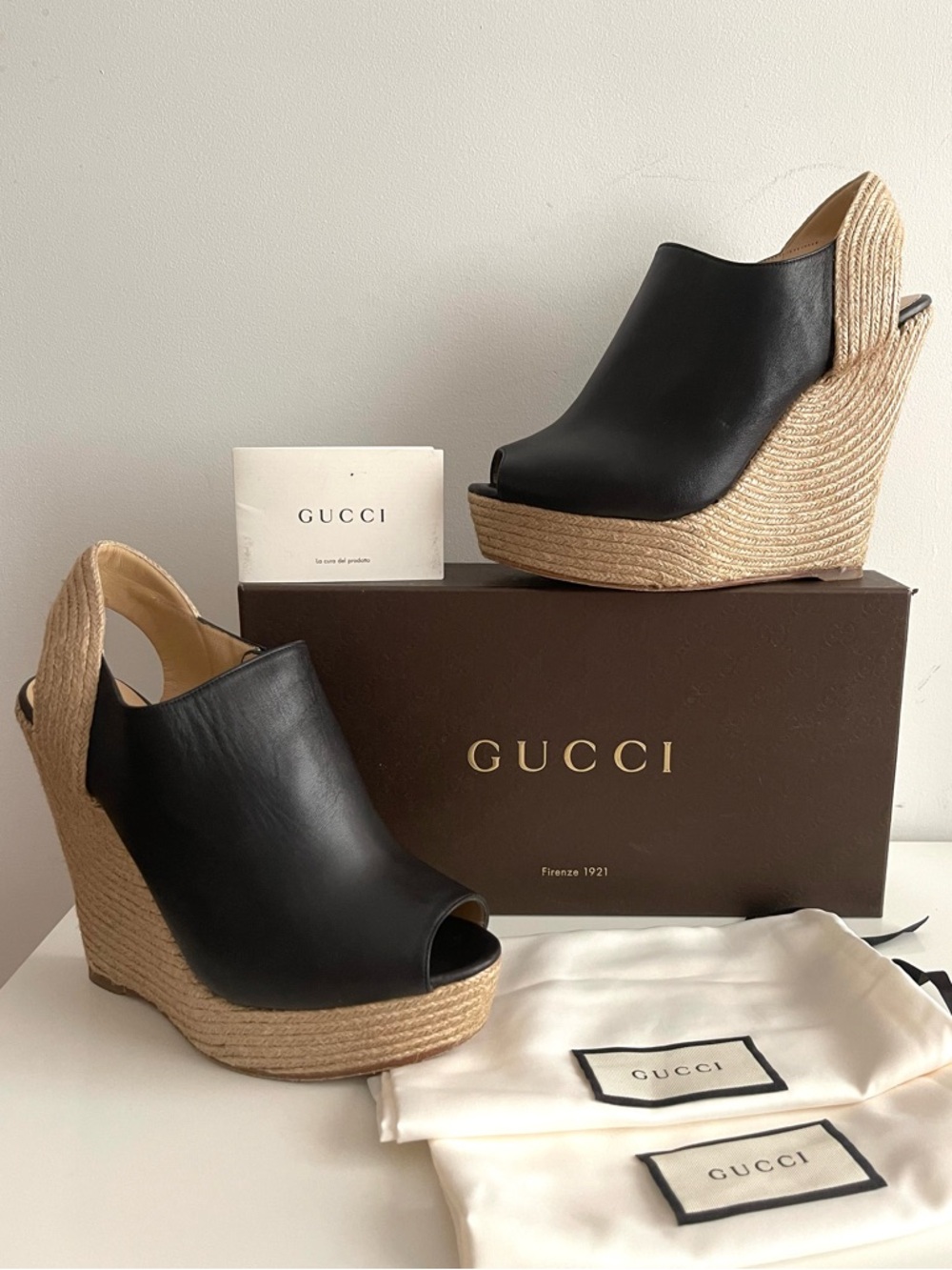 AUTHENTIC GUCCI LEATHER WEDGES - Picture 1 of 11